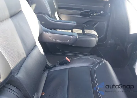 2022 Ford Explorer St z USA, uszkodzony, nr VIN 1FM5K8GC4NGC05779